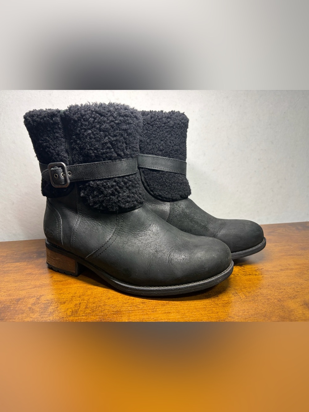 UGG Australia Blayre II black leather boots with a sheepskin cuff